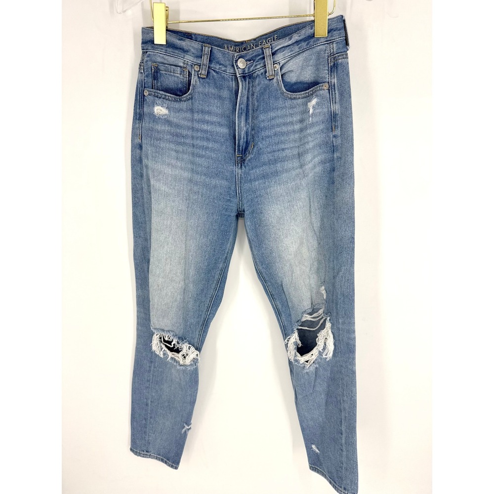 American Eagle Distressed Mom Jeans High Rise Light Wash Denim Size 4 Regular